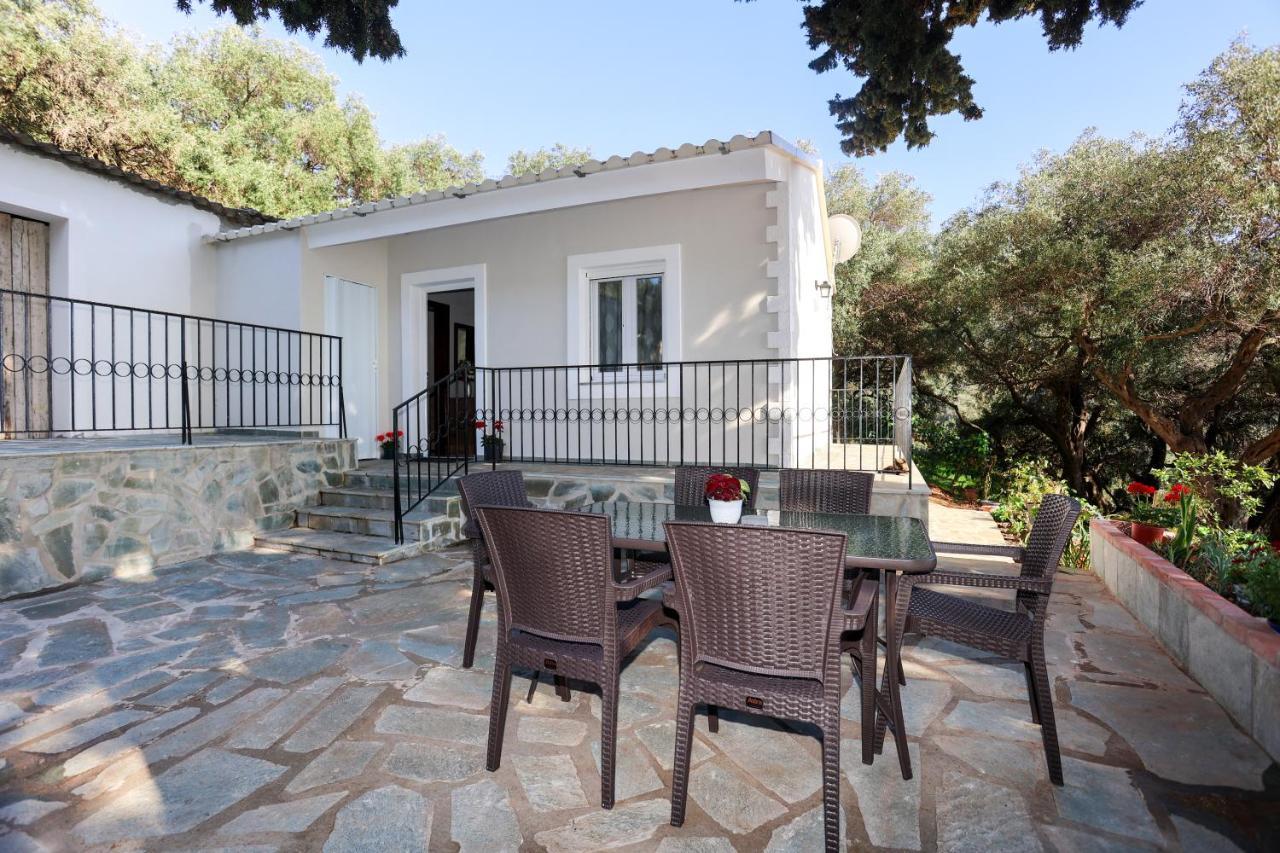 Апартаменты Amaryllis Seaview House By Guestcorfu Парамонас Экстерьер фото